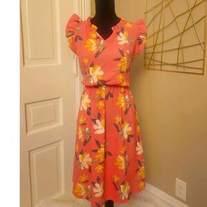 Gorgeous Coral Floral Dress - Retro-Inspired Charm!